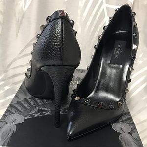 Valentino Garavani Shoes